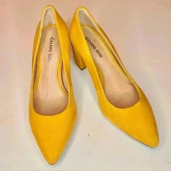 Gianni Bini Women’s Heels Yellow size 5.5 - Picture 3 of 7